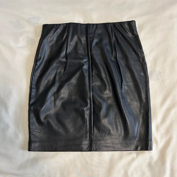 Dynamite Faux Leather Bodycon Short Skirt | XS - Picture 2 of 7